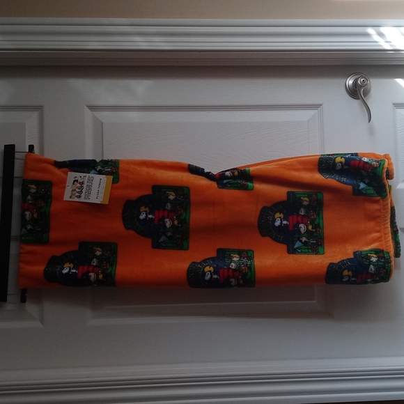 Snoopy Halloween throw - Picture 1 of 3